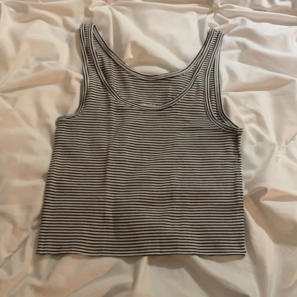 Stipped cropped t-shirt